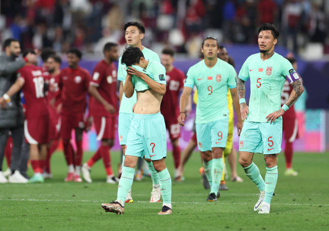 亚洲杯历史最差国足：究竟该怎么分锅？